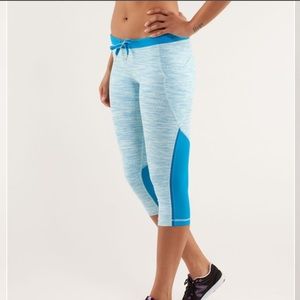 NWT! Rare Lululemon 🍋 Beach Runner Crop Blue Space Dye Workout Capri Leggings
